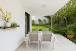 Hochwertige & moderne 4 Zimmer Erdgeschoss-Wohnung mit Garten und Stellplatz